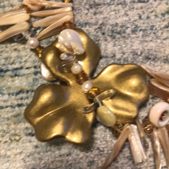 💥PRICE DROP💥Shell Necklace - Picture 3 of 7